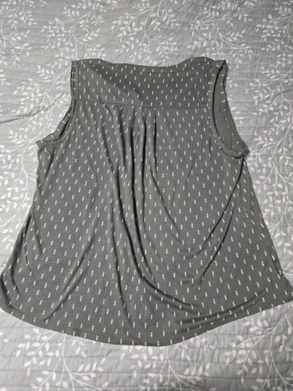 Green Grey Tank - Picture 3 of 4